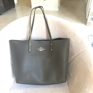 Coach tote